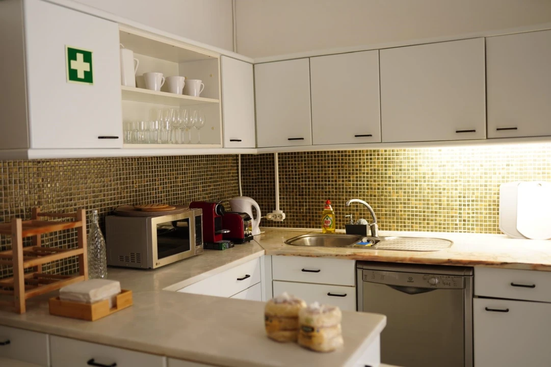 Apartamento T2 para Arrendamento em Rosto do Cão (São Roque) Foto 4