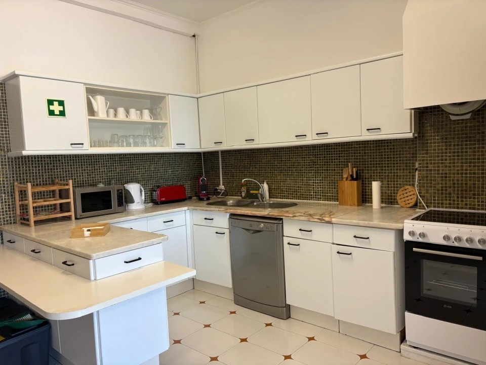 Apartamento T2 para Arrendamento em Rosto do Cão (São Roque) Foto 6