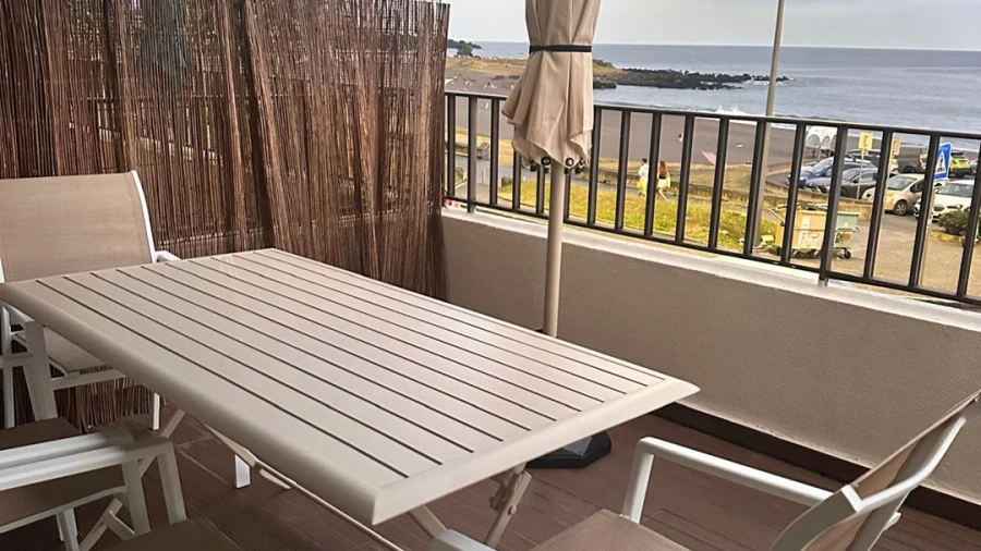 Apartamento T2 para Arrendamento em Rosto do Cão (São Roque)