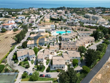 Moradia T2 para Venda em Albufeira e Olhos de Água