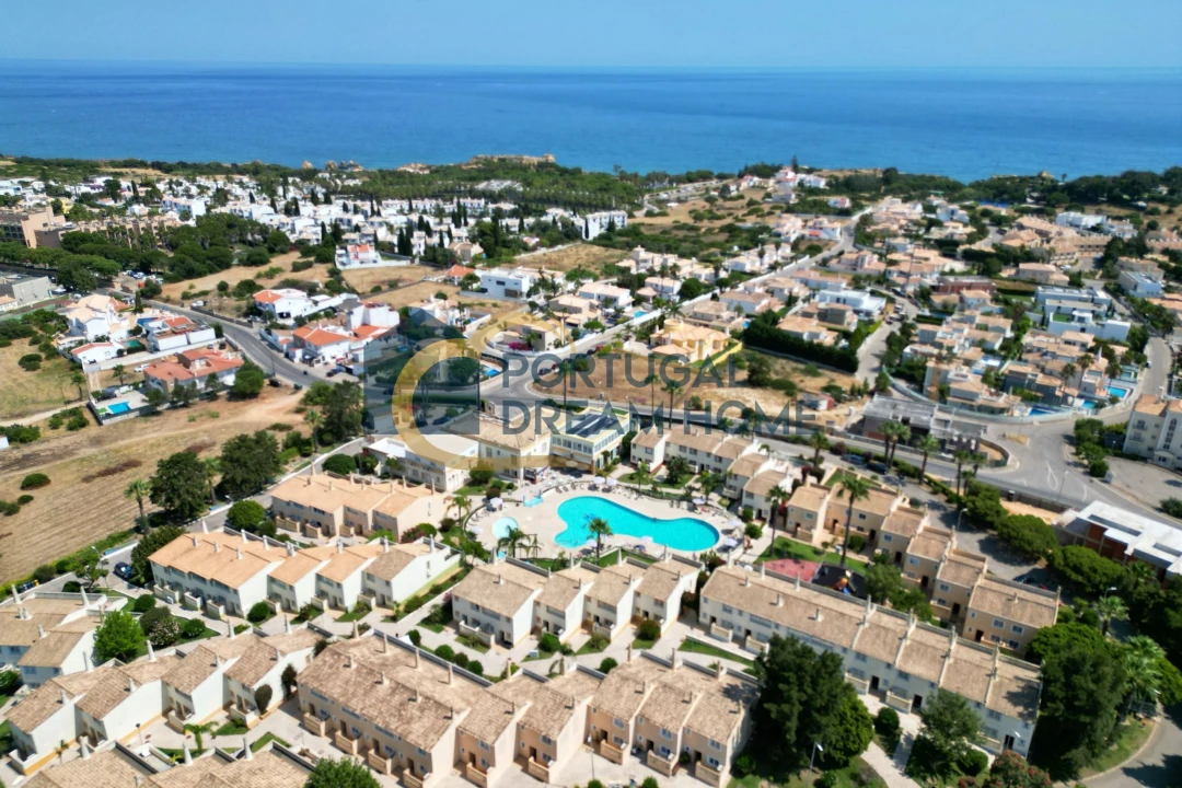 Moradia T2 para Venda em Albufeira e Olhos de Água Foto 22
