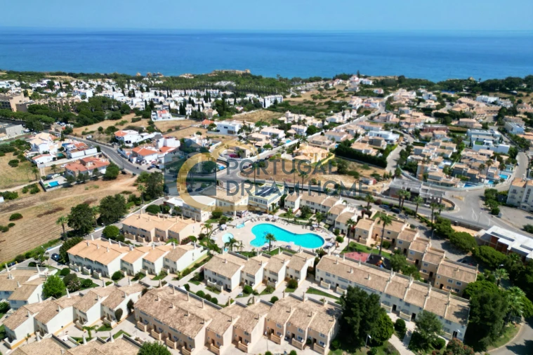 Moradia T2 para Venda em Albufeira e Olhos de Água Foto 22