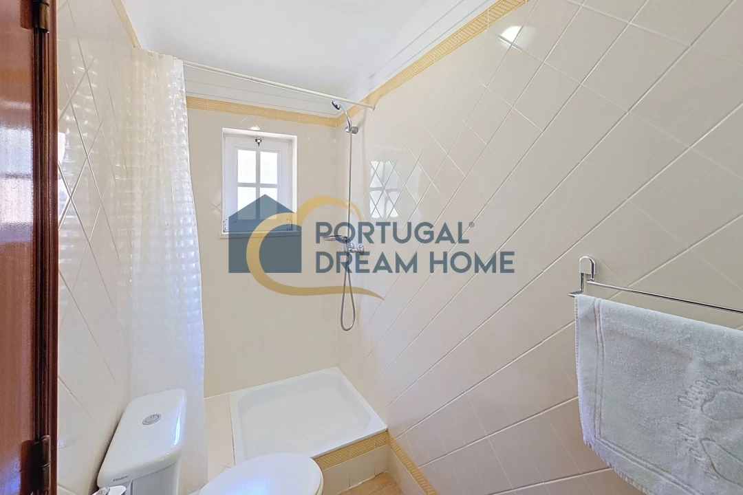 Moradia T2 para Venda em Albufeira e Olhos de Água Foto 5