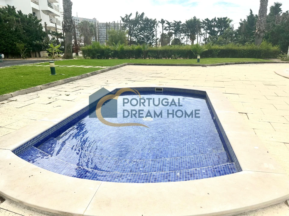 Apartamento T2 para Venda em Albufeira e Olhos de Água Foto 2