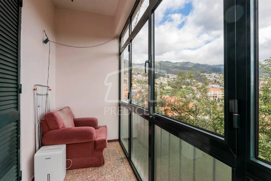 Moradia T3 para Venda em Santo Antonio Foto 6