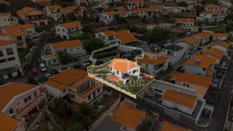 Moradia T3 para Venda em Santo Antonio