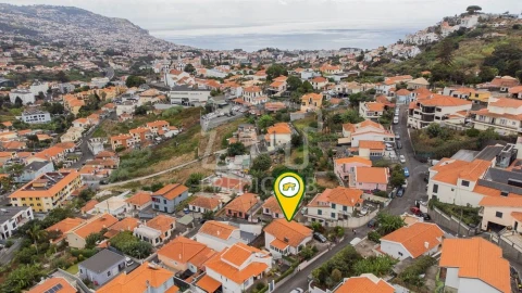 Moradia T3 para Venda em Santo Antonio