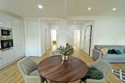 Apartamento T3 para Venda em Benfica