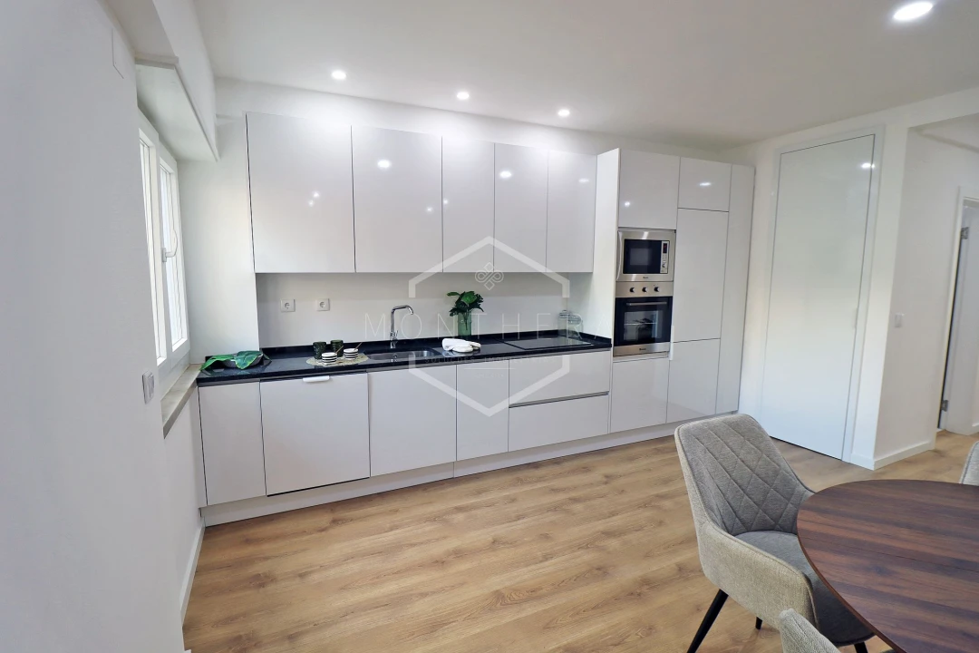 Apartamento T3 para Venda em Benfica Foto 4