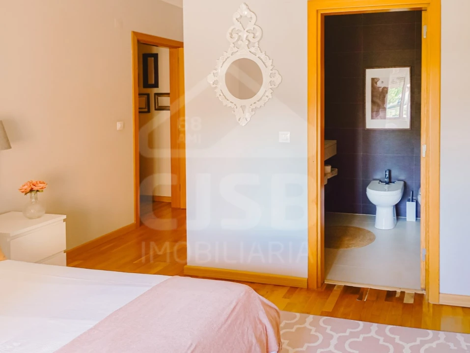 Apartamento T4 para Venda em Samora Correia Foto 11