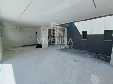 Moradia T4 para Venda em Fernao Ferro