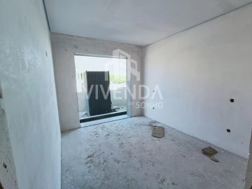 Moradia T4 para Venda em Fernao Ferro
