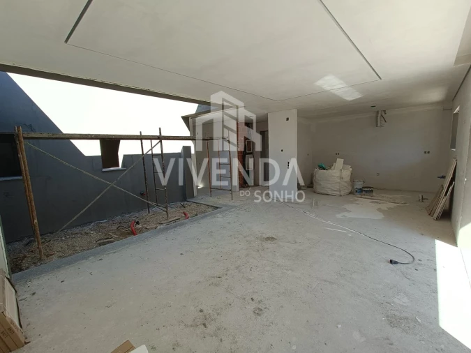 Moradia T4 para Venda em Fernao Ferro Foto 8