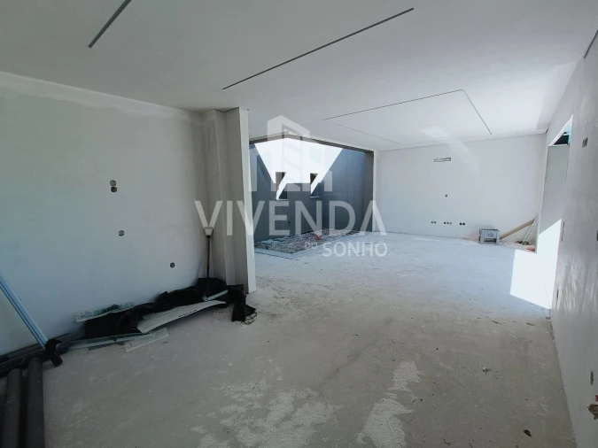 Moradia T4 para Venda em Fernao Ferro Foto 9