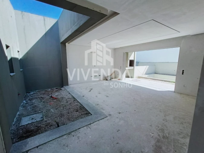 Moradia T4 para Venda em Fernao Ferro Foto 10