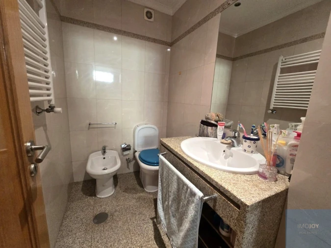 Moradia T3 para Venda em Pedrouços Foto 13