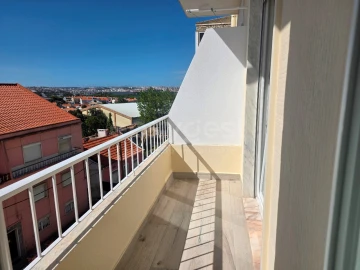 Apartamento T1 para Venda em Amora