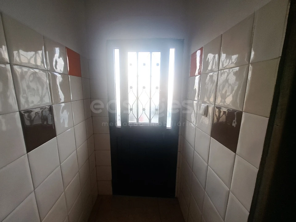 Moradia T2 para Venda em Santa Clara de Louredo Foto 15