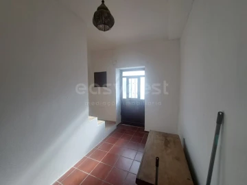 Moradia T2 para Venda em Santa Clara de Louredo