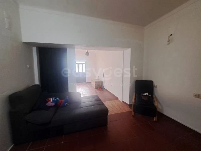 Moradia T2 para Venda em Santa Clara de Louredo Foto 6