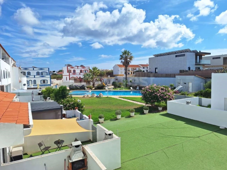 Apartamento T1 para Venda em Vila de Sagres Foto 1