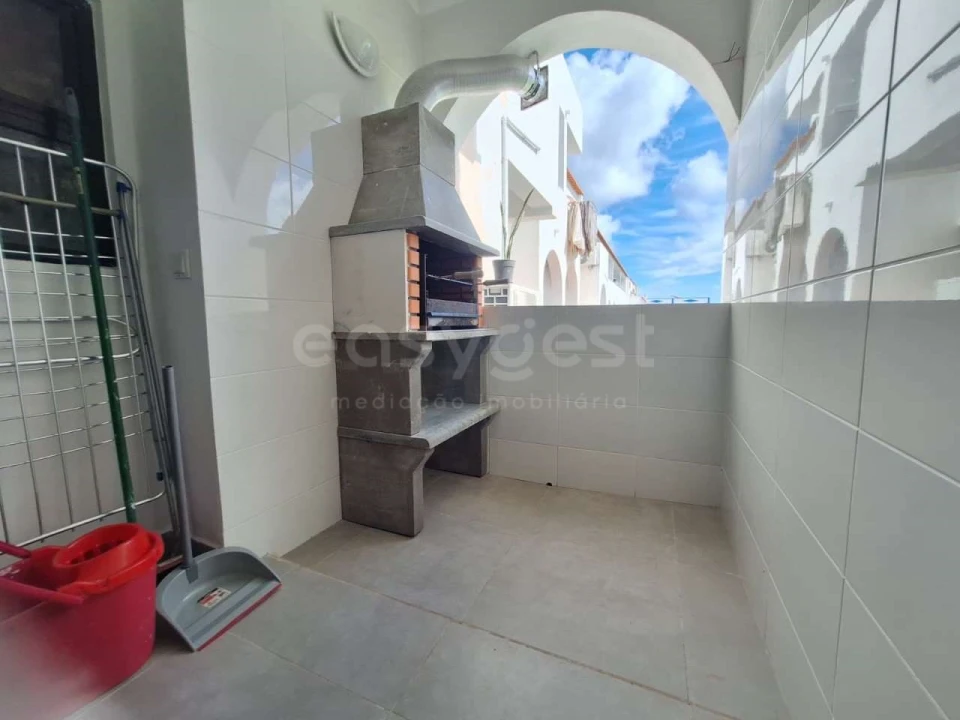 Apartamento T1 para Venda em Vila de Sagres Foto 10