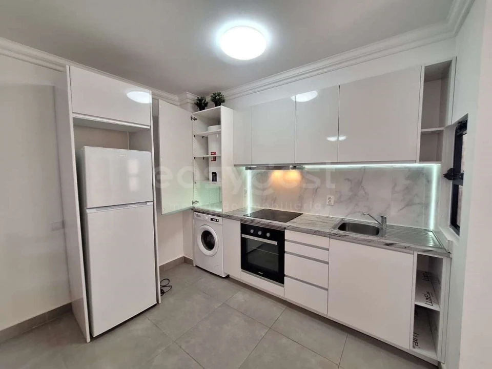 Apartamento T1 para Venda em Vila de Sagres Foto 11