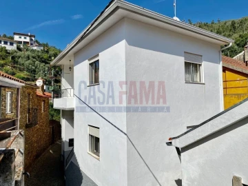Moradia T3 para Venda em Arganil