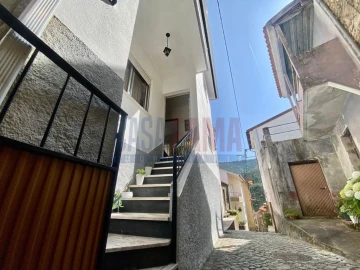 Moradia T3 para Venda em Arganil