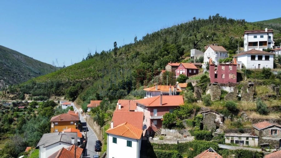 Moradia T3 para Venda em Arganil Foto 32