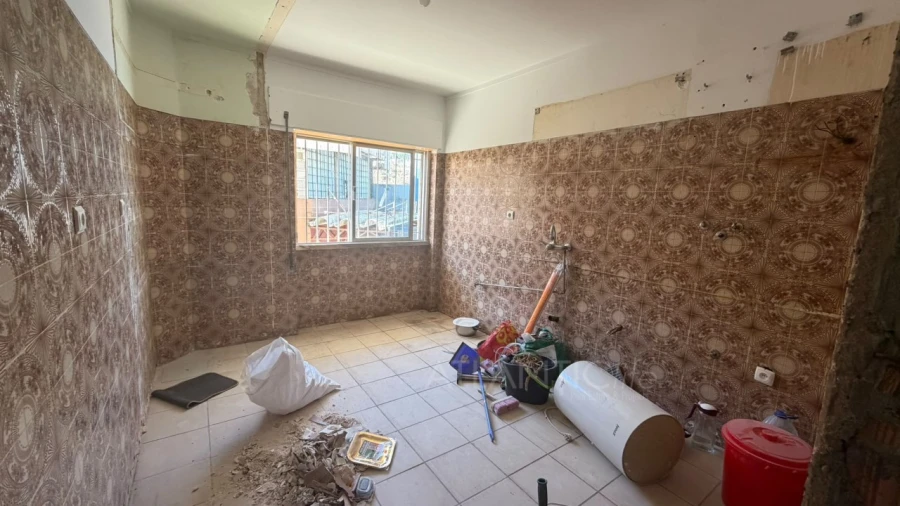 Apartamento T2 para Venda em Queluz e Belas Foto 3