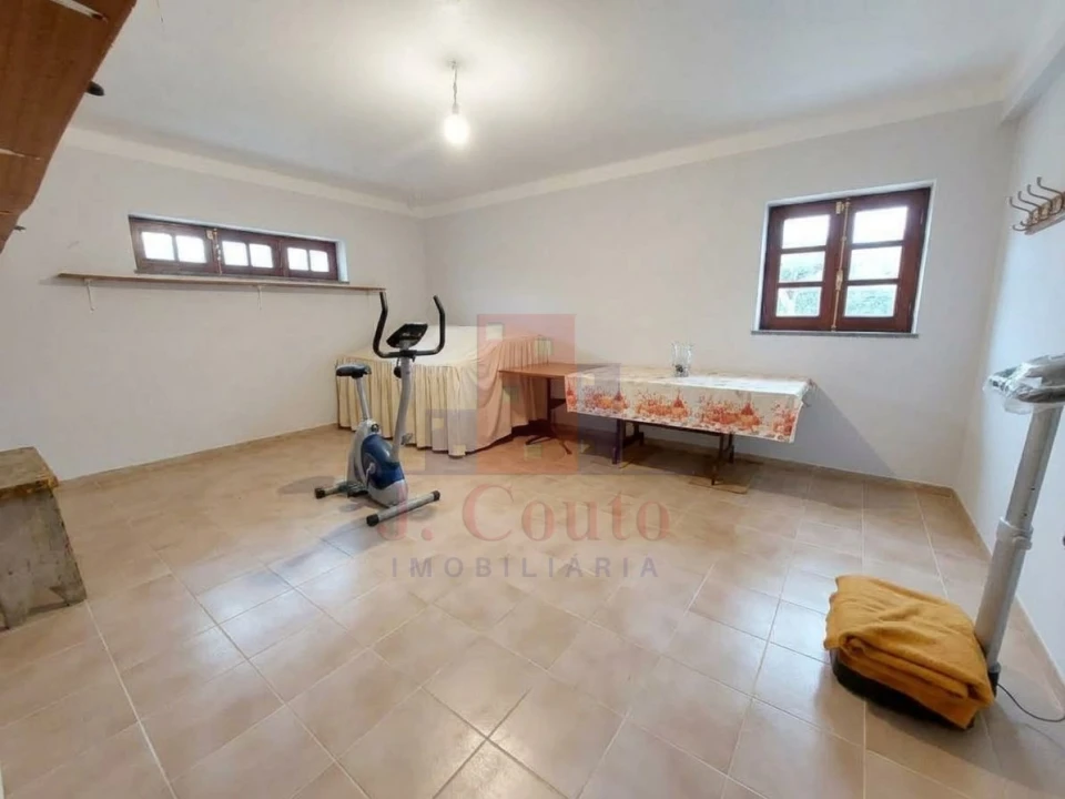 Moradia T4 para Venda em Nadadouro Foto 23