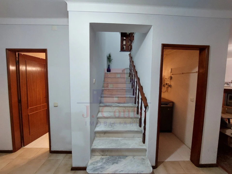 Moradia T4 para Venda em Nadadouro Foto 18