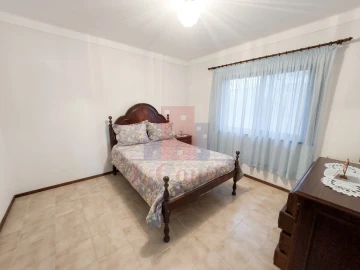 Moradia T4 para Venda em Nadadouro