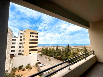 Apartamento T2 para Venda em Santo António dos Cavaleiros e Frielas