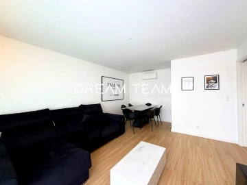 Apartamento T2 para Venda em Santo António dos Cavaleiros e Frielas