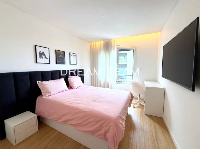 Apartamento T2 para Venda em Santo António dos Cavaleiros e Frielas Foto 10