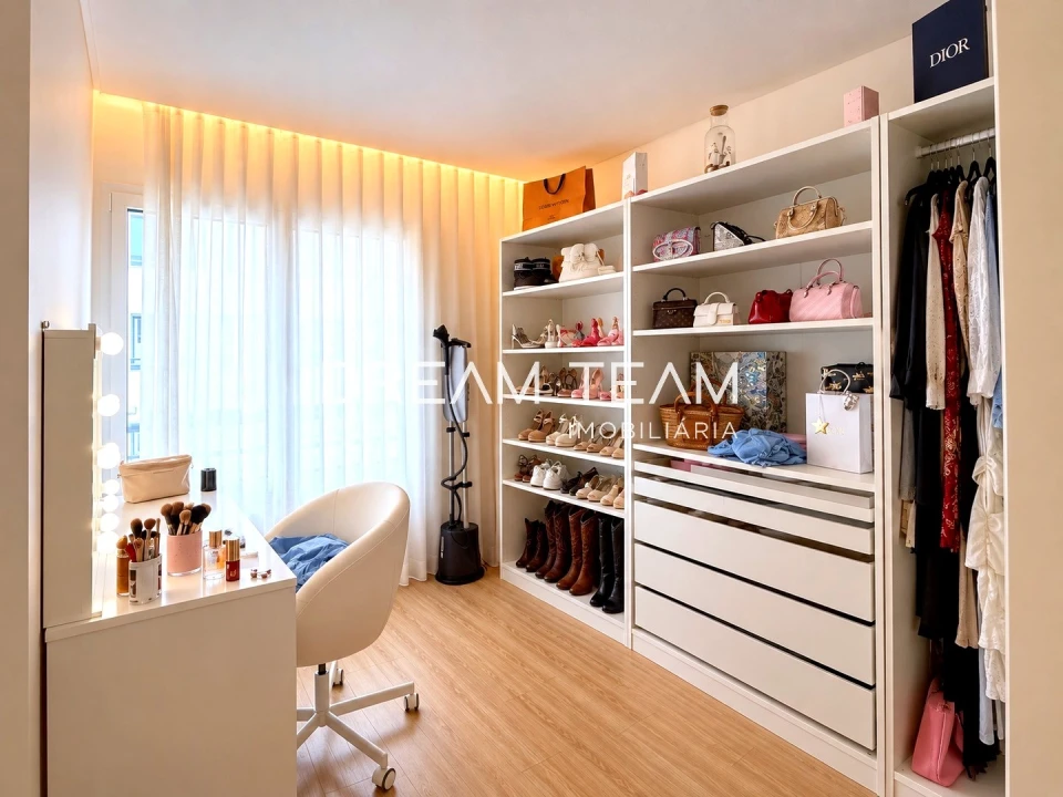 Apartamento T2 para Venda em Santo António dos Cavaleiros e Frielas Foto 14