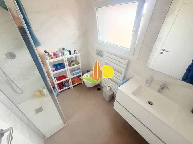 Apartamento T2 para Arrendamento em Tavarede Foto 12
