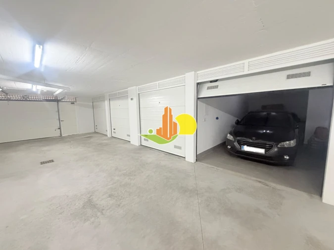 Apartamento T2 para Arrendamento em Tavarede Foto 16