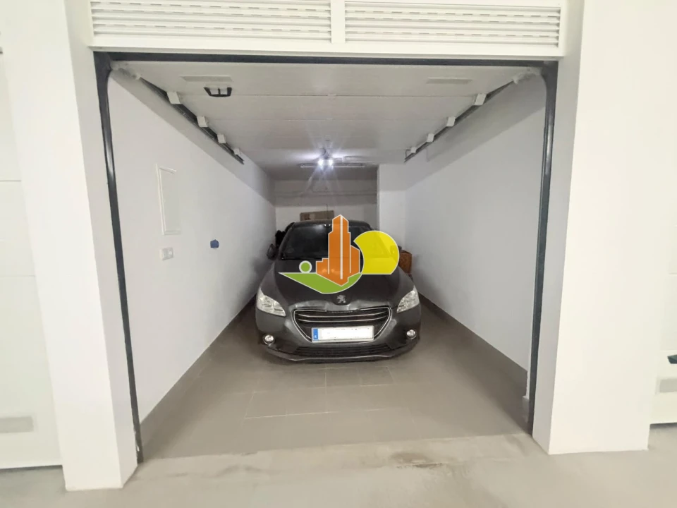 Apartamento T2 para Arrendamento em Tavarede Foto 17