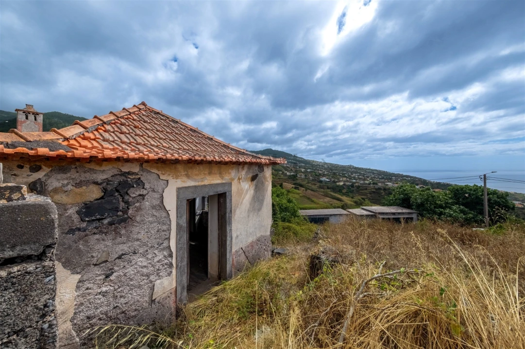 Moradia T1 para Venda em Estreito da Calheta Foto 1