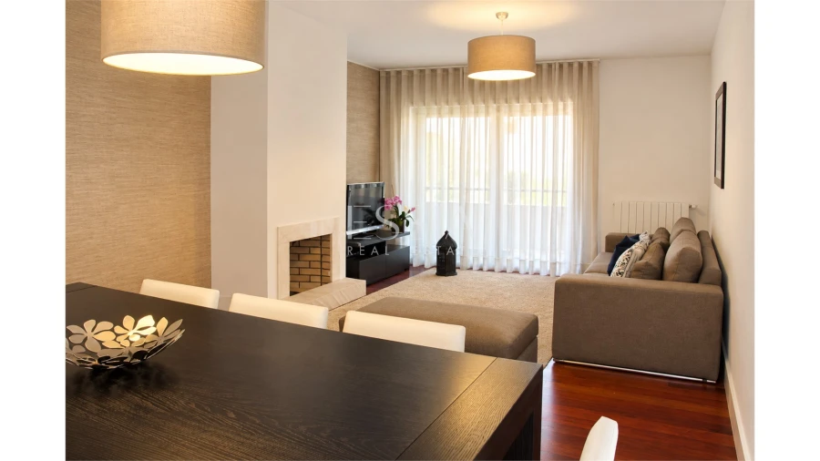 Apartamento T3 para Venda em Ramalde Foto 2