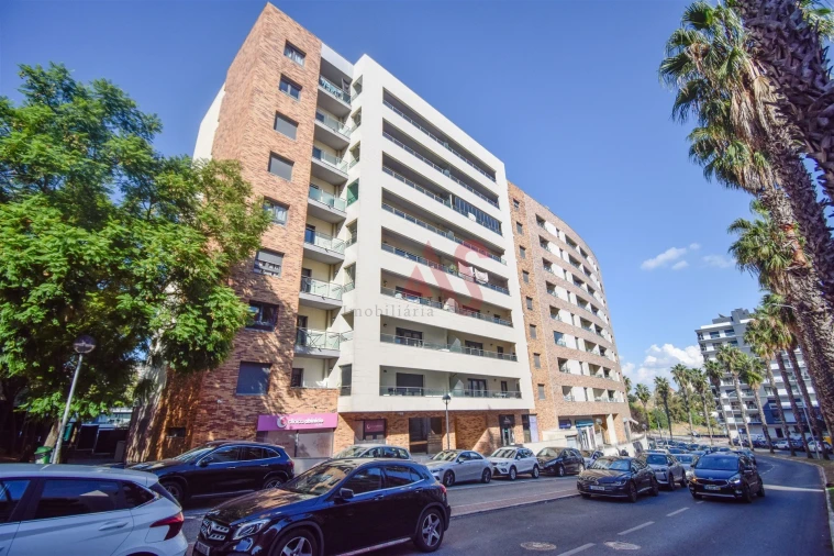 Apartamento T4 para Arrendamento em Odivelas Foto 2