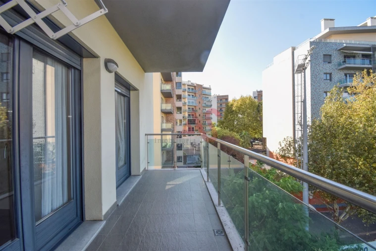 Apartamento T4 para Arrendamento em Odivelas Foto 16