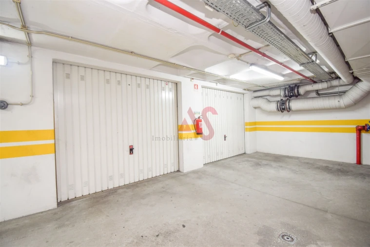 Apartamento T4 para Arrendamento em Odivelas Foto 23