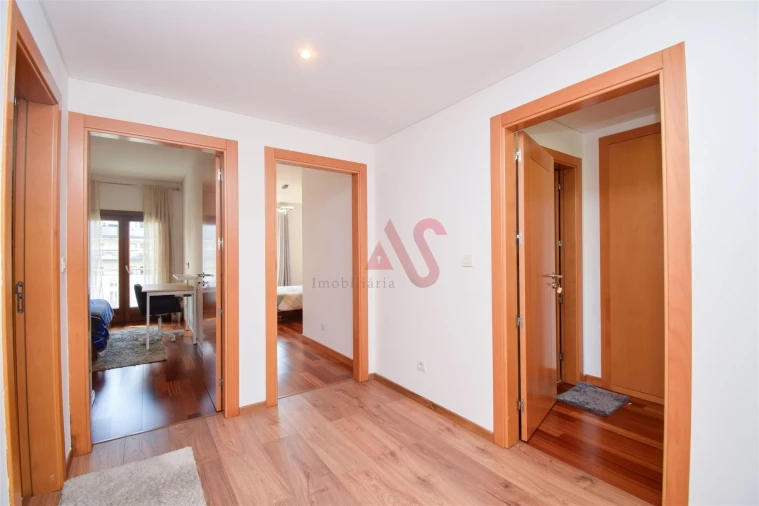 Apartamento T4 para Arrendamento em Odivelas Foto 11