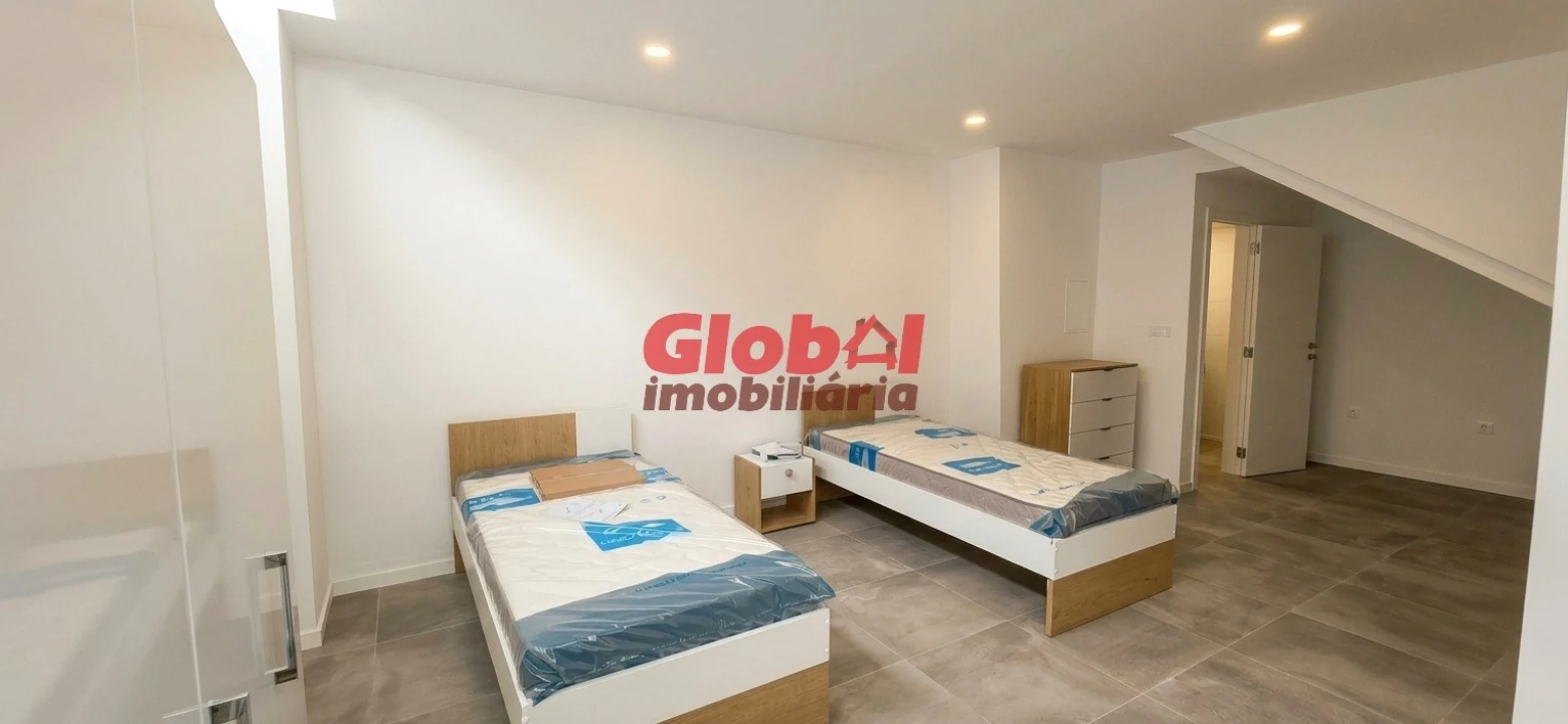 Apartamento T2 para Venda em Repeses e São Salvador Foto 7