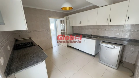 Apartamento T2 para Venda em Viseu