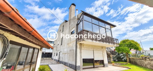Moradia T5 para Venda em Arcozelo